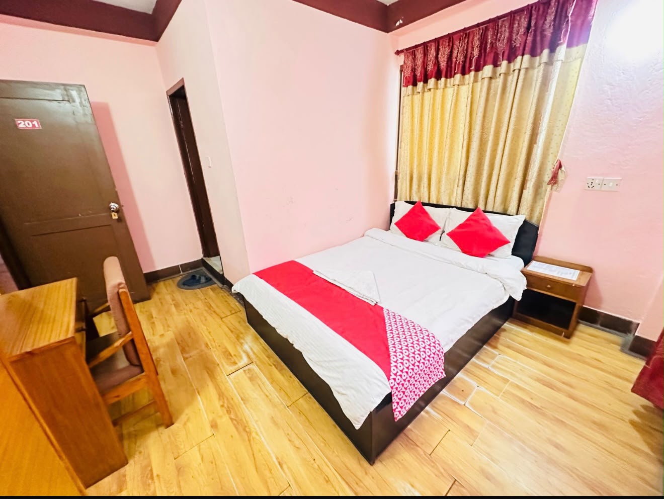 Standard Rooms at Hotel Green Orchid